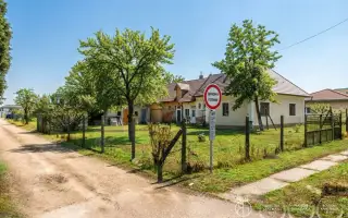 BOSEN | Pozemok s potenciálom pre výstavbu rodinných domov