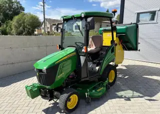 John Deere 1026R