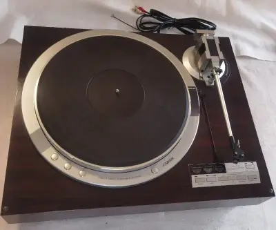 Gramofón Victor (JVC) QL-Y55F