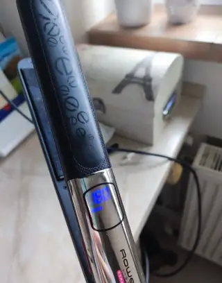Žehlička na vlasy ROWENTA