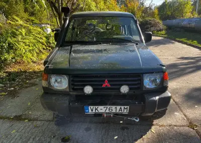 Mitsubishi pajero