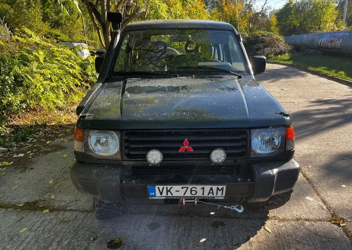 Mitsubishi pajero