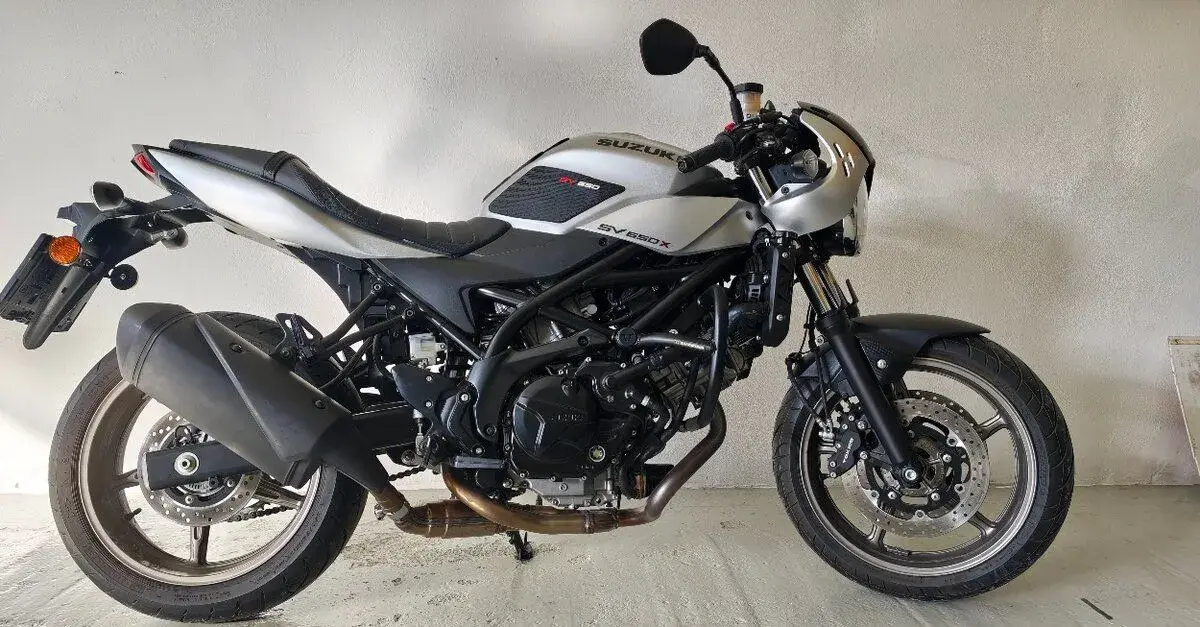 SUZUKI SV650X
