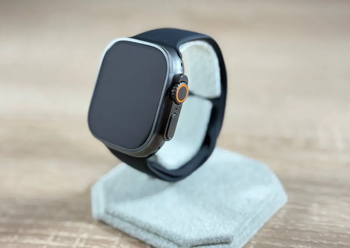 NOVÉ Apple Watch Ultra 4 TITAN BLACK + ZÁRUKA