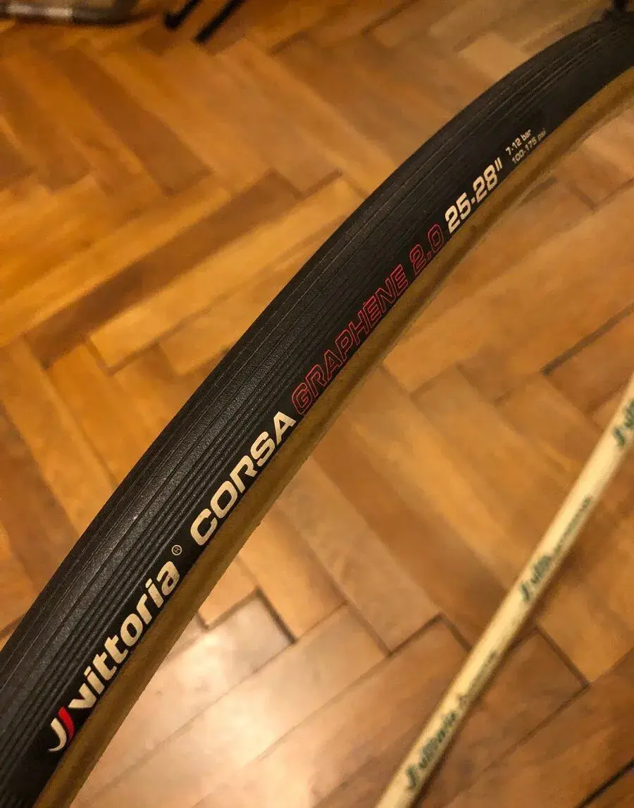 Vittoria Corsa Graphene 2.0 galusky