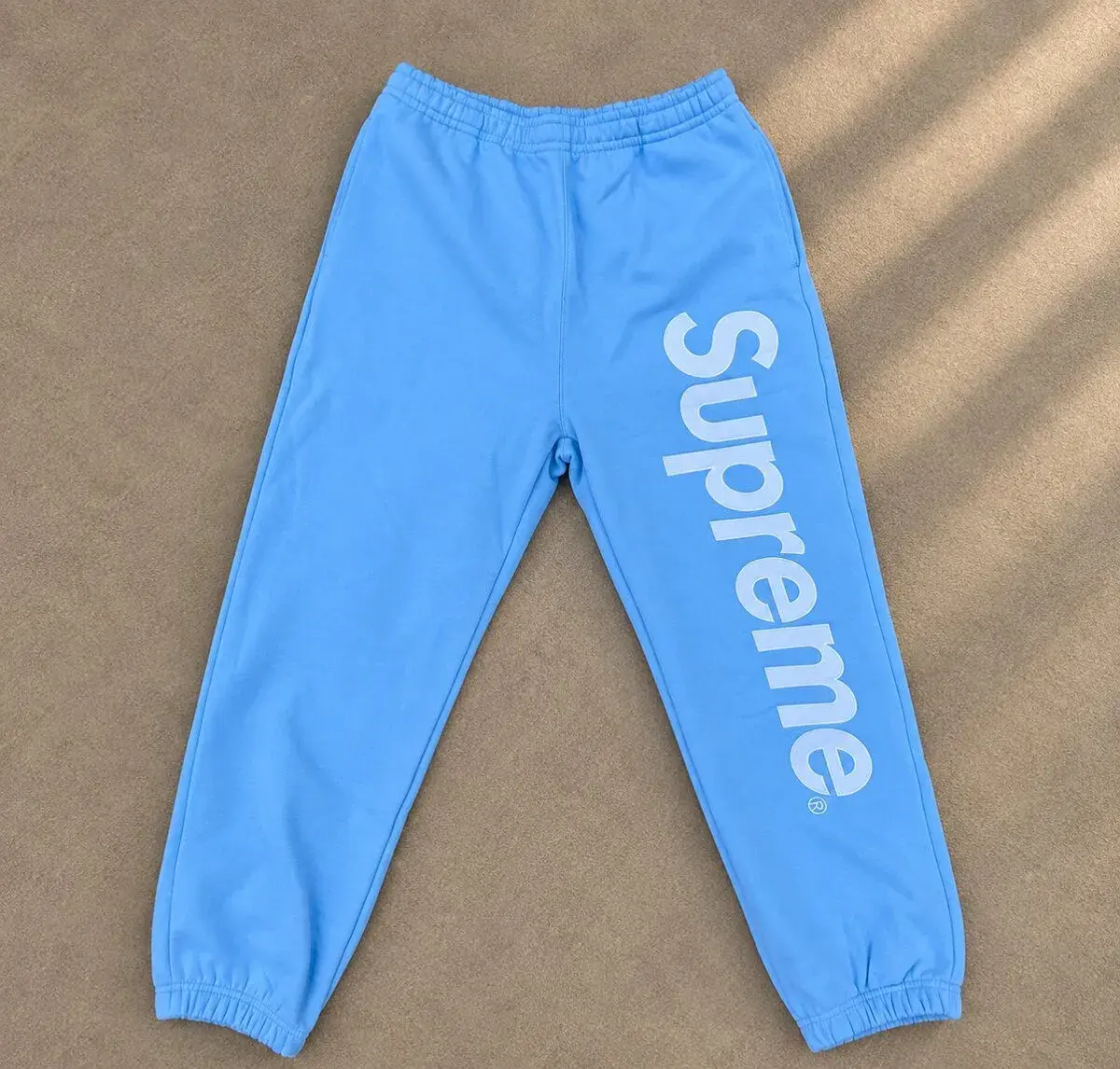 Supreme tepláky