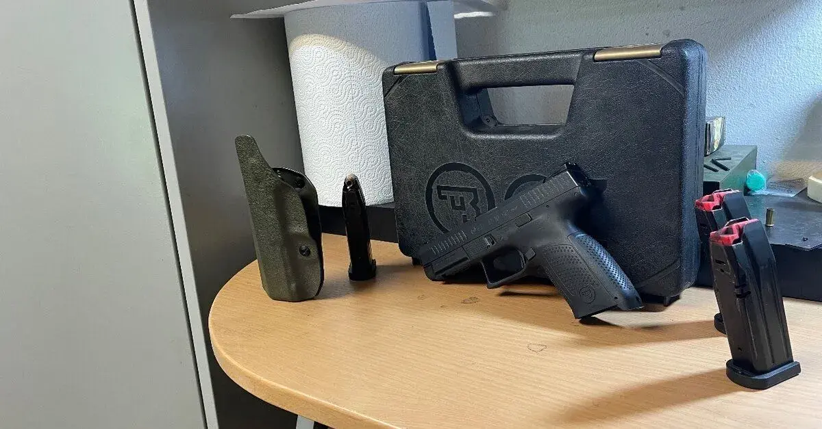 Pištoľ CZ P 10 SC