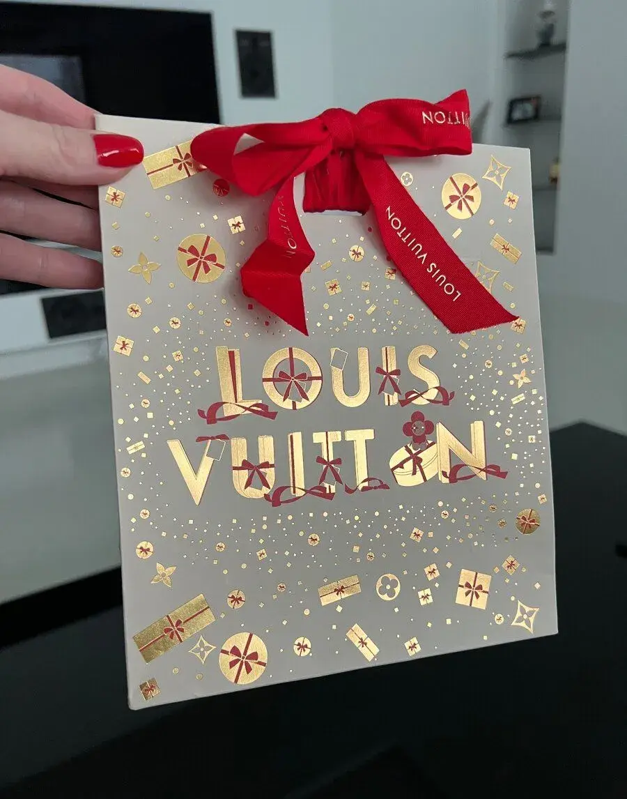 Louis Vuitton darcekova taska
