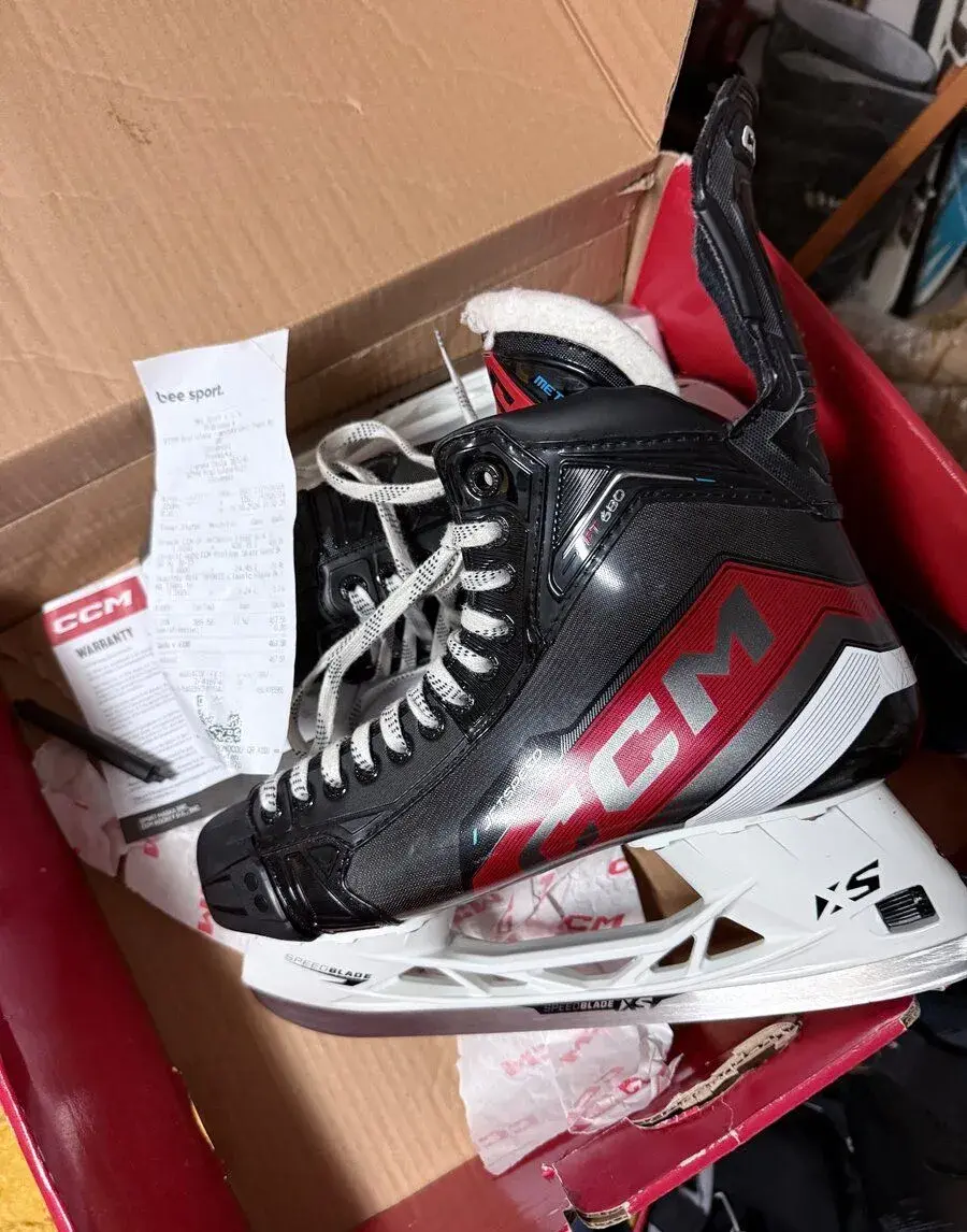 Korčule CCM JetSpeed FT 680 SR