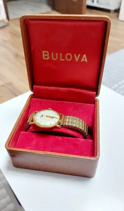 panske mechanicke hodinky bulova