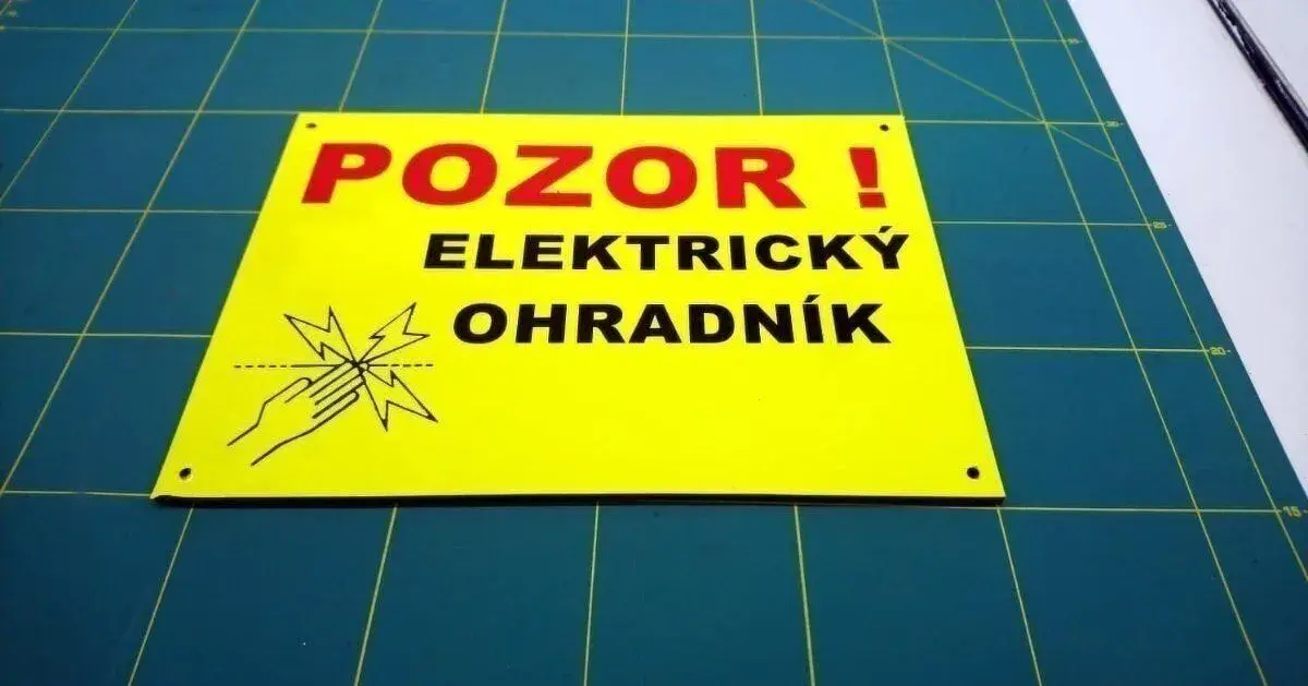 Tabuľka - Pozor elektrický ohradník