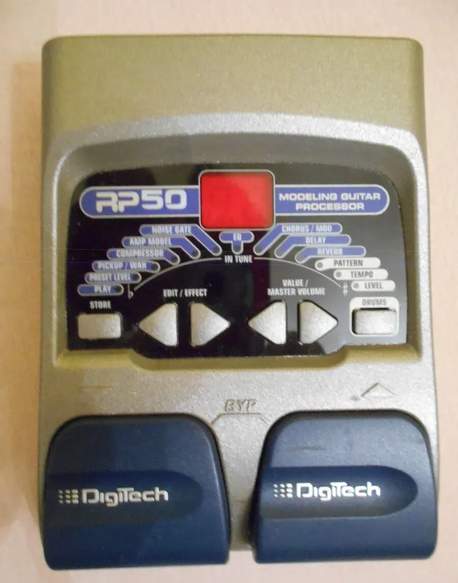 gitarový multiefekt Digitech RP50