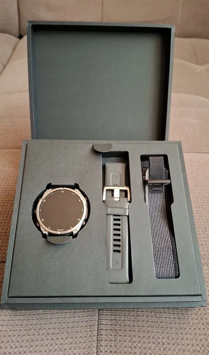 Garmin Fenix 8 47 mm amoled sapphire