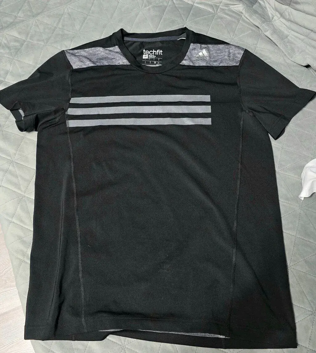 Adidas Techfit climalite velkost L - panske