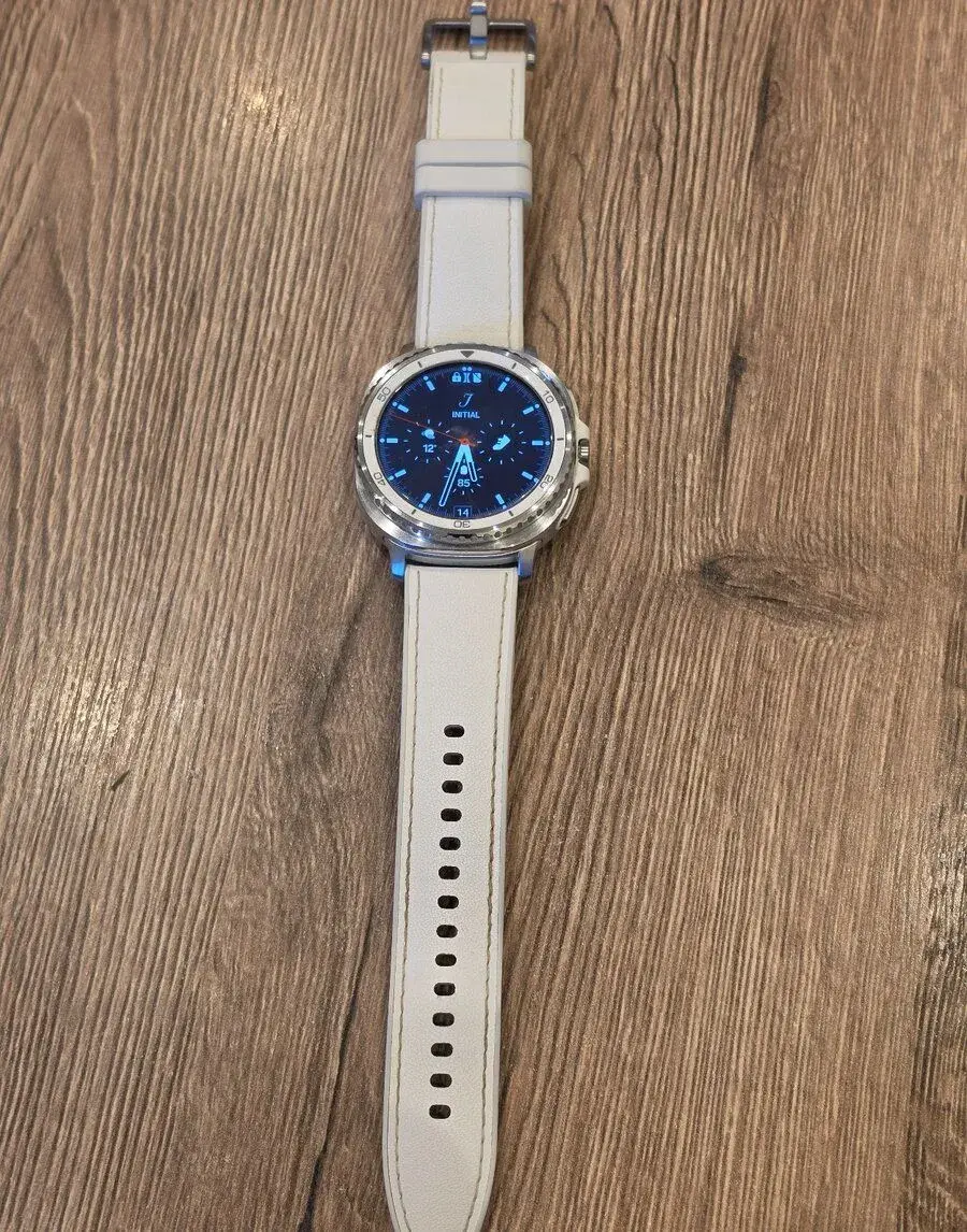 Samsung Galaxy Watch 8 Classic 46mm White – v záruke NAY