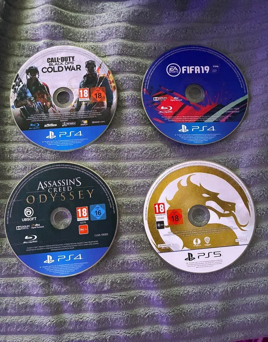 Hry ps4/ps5 všetko spolu za 25e