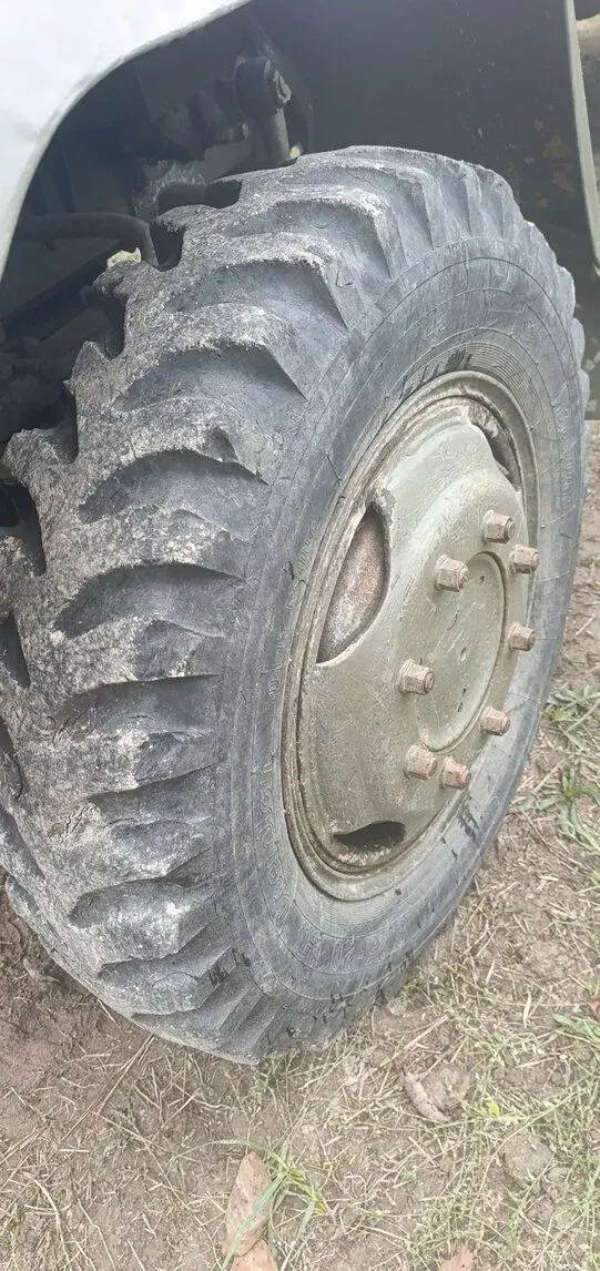 Pneu 8,25-20 v3s