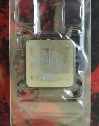 AMD Ryzen 9 3900X, 12 jadier / 24 vlákien, AM4