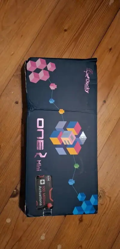 Herná klávesnica Ducky ONE 2 Mini na diely