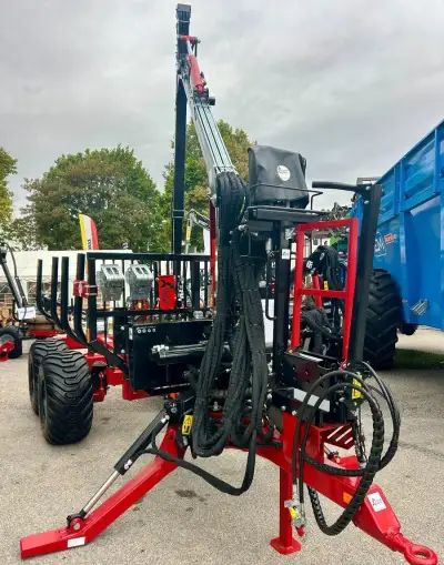 Vyvážačka FarmiForest FT7 + CR36
