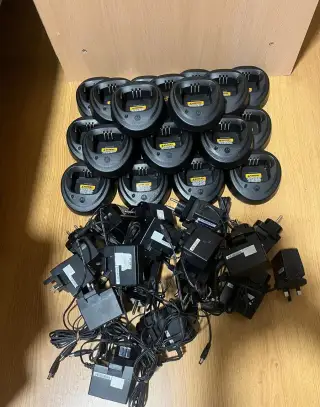 Motorola nabijacka CP040, DP1400