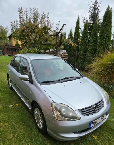Honda Civic – 2005, 182 000 km