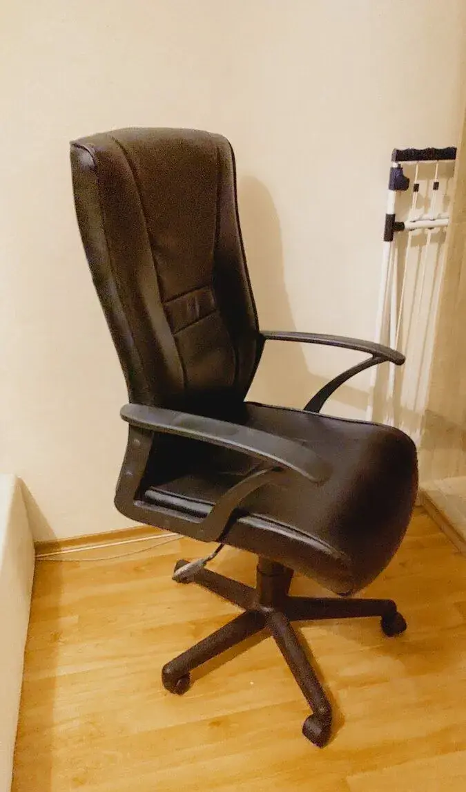 Stolička do pracovne