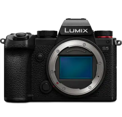 Panasonic Lumix DC-S5