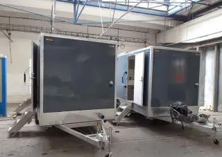 Sanitárny VIP príves - AUTONÓMNY.