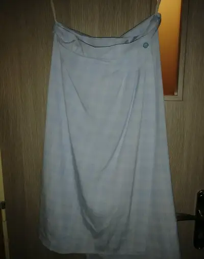 Dámska zavinovacia sukňa