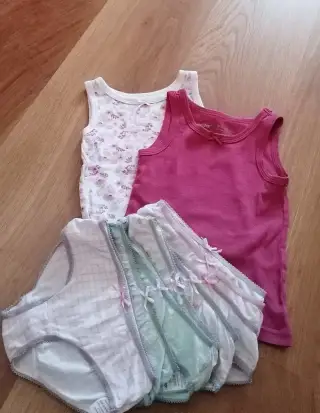 2 tielka a 10 nohavičiek pre dievčatko