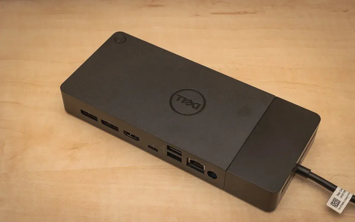 Dell USB-C dokovacia stanica + Dell 130W adaptér