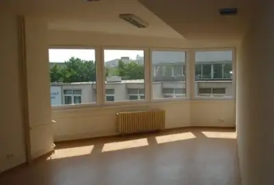 Prenájom rekonš. kancelárskych priestorov - centrum KE.