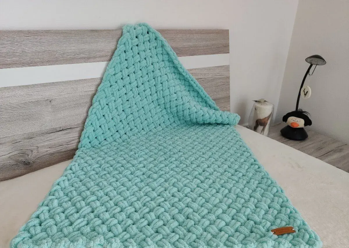Pletená detská deka mentolová