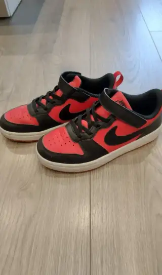 Nike veľ, 34