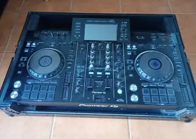 Pioneer XDJ- RX2