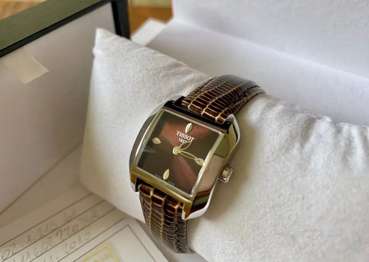 Luxusné dámske hodinky TISSOT - ako nové, orig. balenie