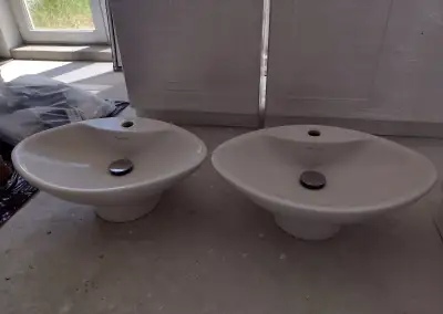 2x Villeroy Boch umývadlo na dosku
