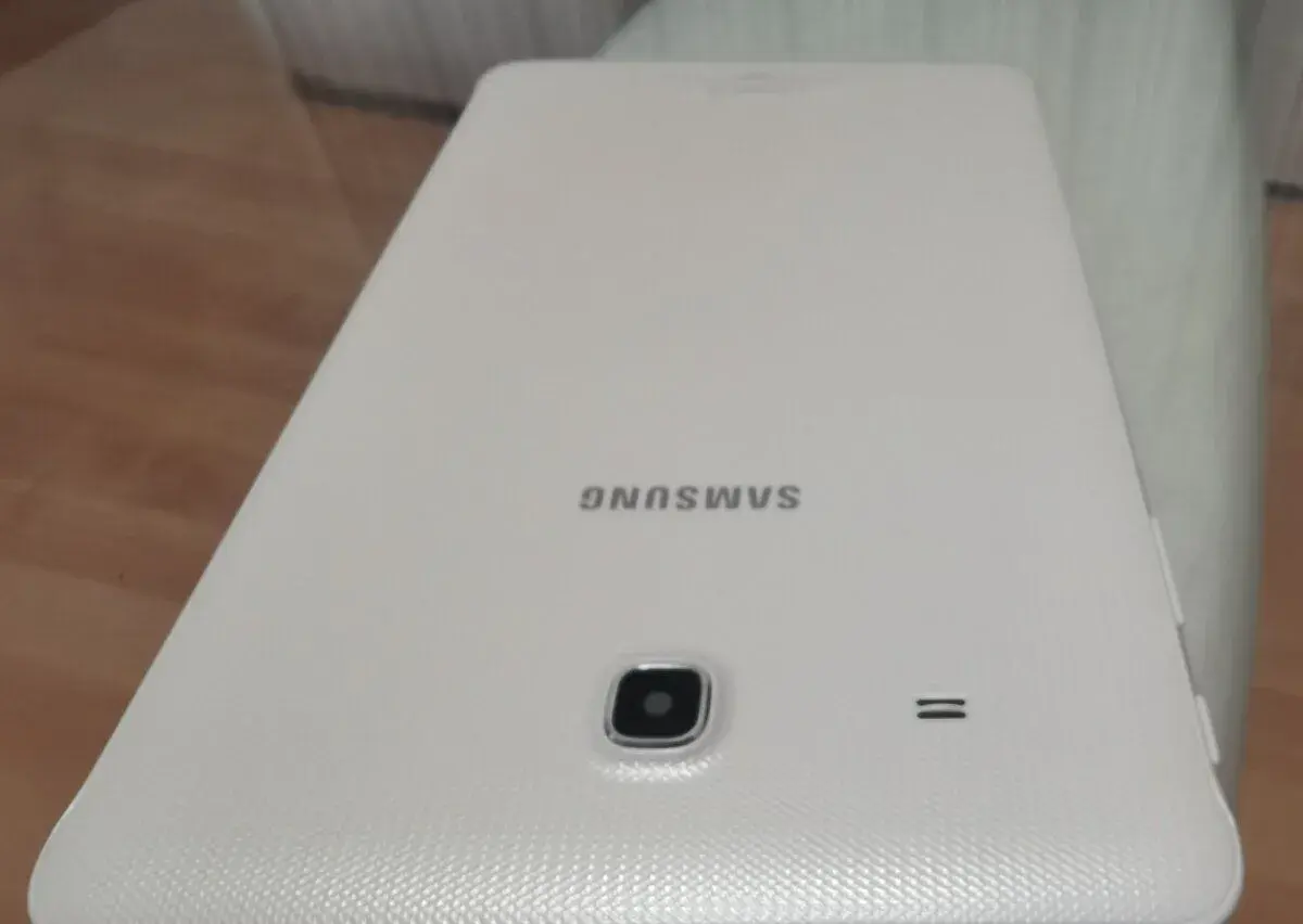 Kryt Samsung Galaxy Tab E (T560-561) zadný biely Originál