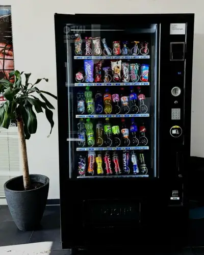 Predajný automat Vendo Sanden a Necta