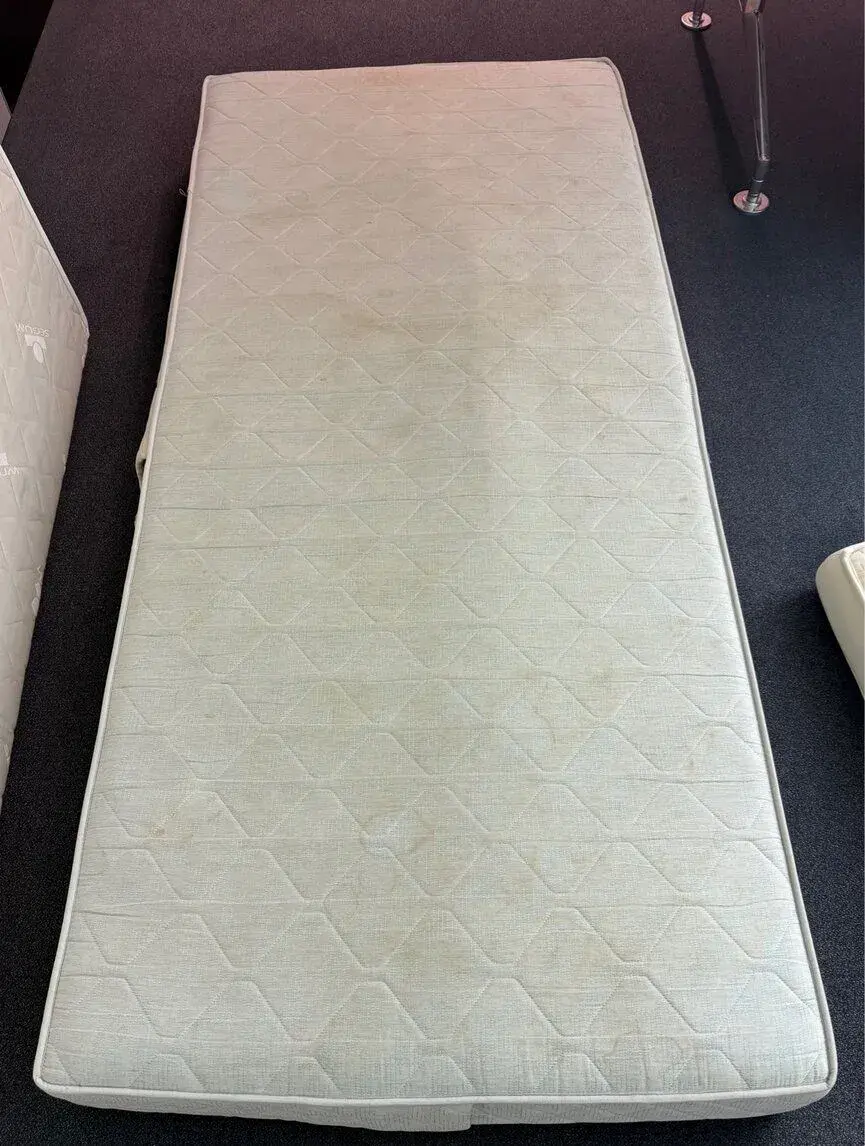 2ks strunove matrace, 90 × 200 cm
