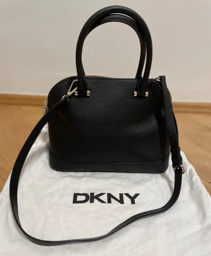 Kabelka DKNY za 70 €