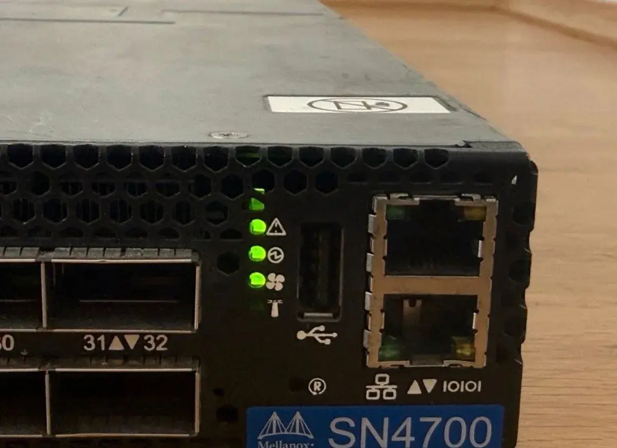 Mellanox MSN4700-WS2F 400GB switch