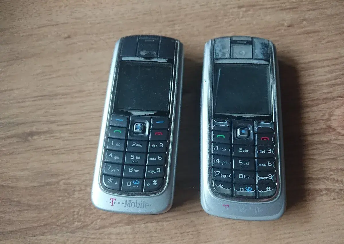 Nokia 6020 - 2 kusy