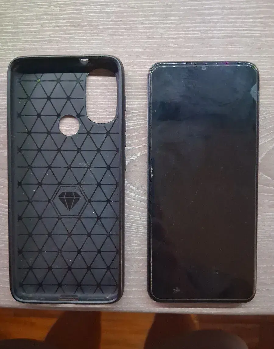 Motorola E20 xt2155-3 používaná Plne funkcna