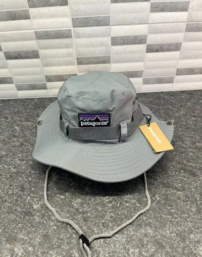 Patagonia sivý outdoor klobúk – nový, nenosený