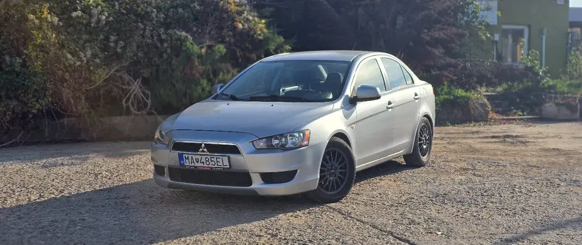 Mitsubishi lancer – 2008, 270 000 km