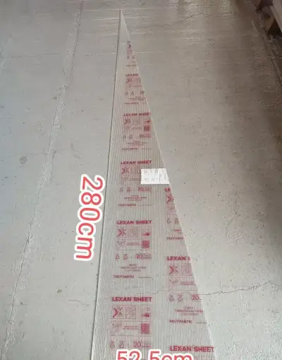 Polykarbonát LEXAN 6mm.