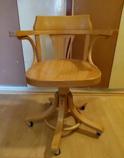Otáčacie kreslo