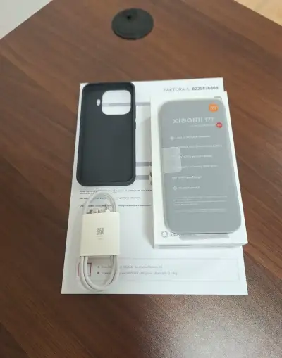 Xiaomi 17T 12GB/256GB, záruka do 9/2028
